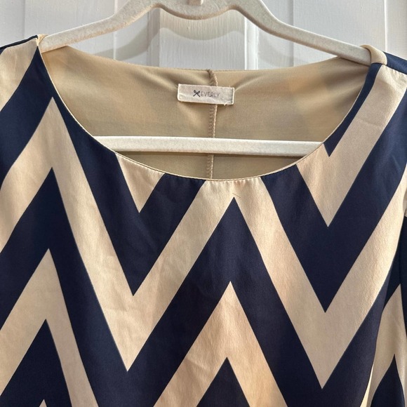 EVERLY dress - Picture 2 of 4